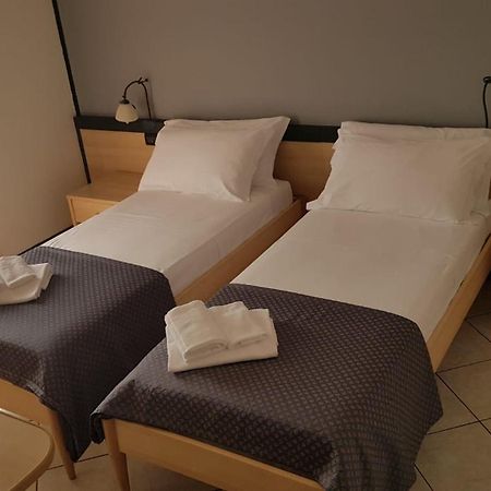 רוסולינה Hotel Gran Delta Di Alba-Invest Srl מראה חיצוני תמונה