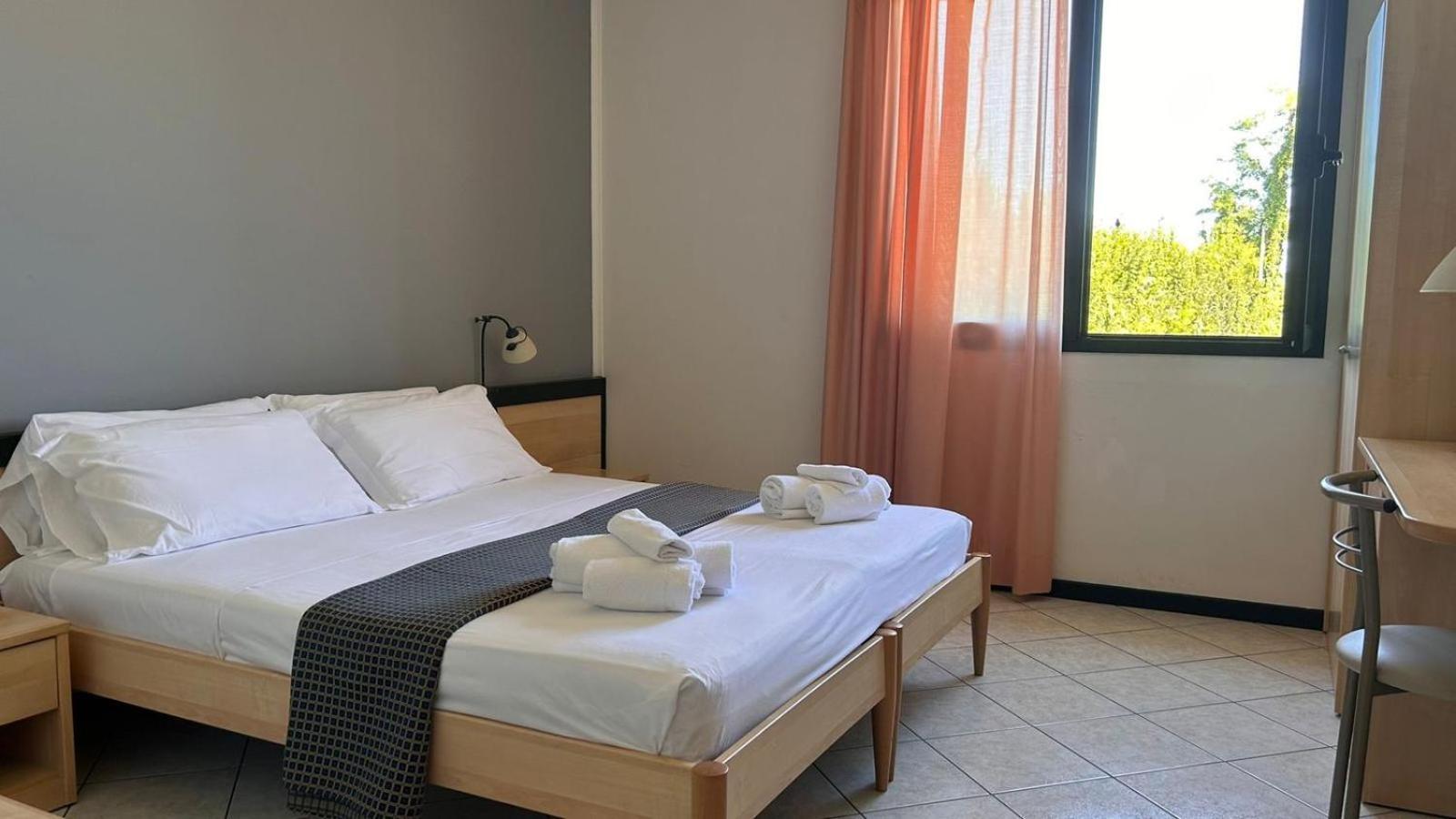 רוסולינה Hotel Gran Delta Di Alba-Invest Srl מראה חיצוני תמונה