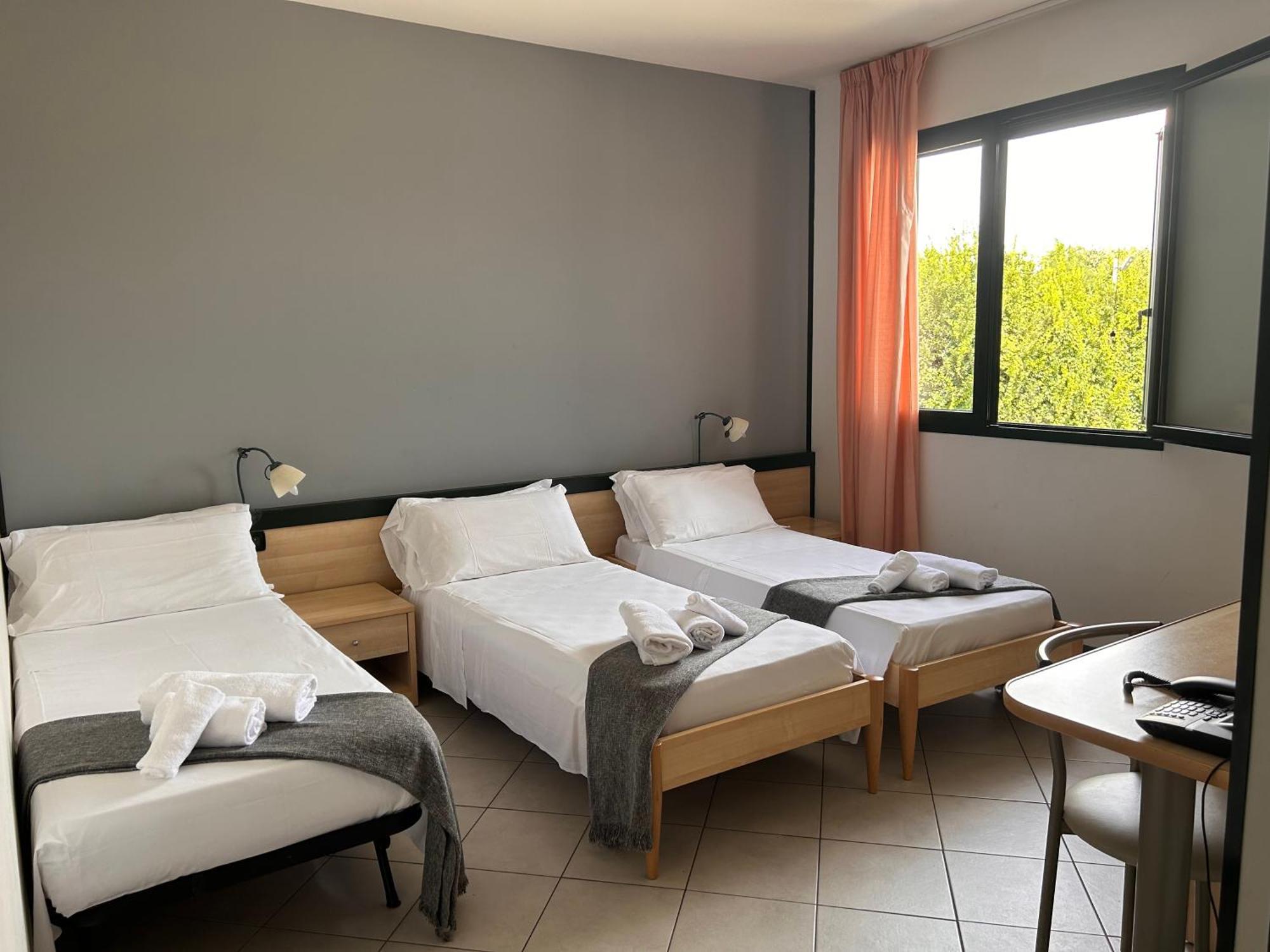 רוסולינה Hotel Gran Delta Di Alba-Invest Srl מראה חיצוני תמונה